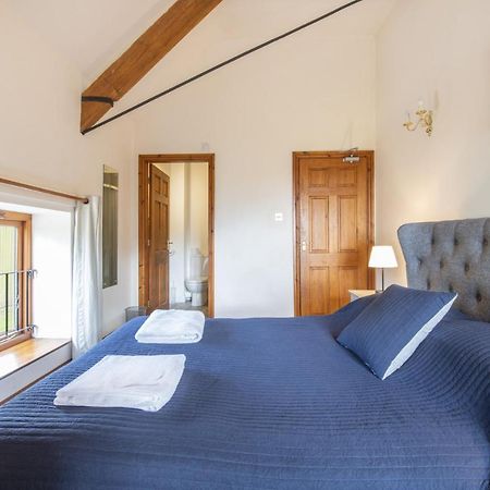 Somersal Cottages Ашбърн Екстериор снимка