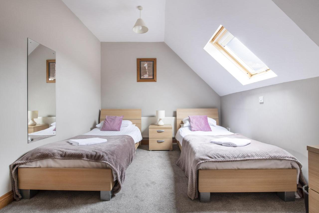 Somersal Cottages Ашбърн Екстериор снимка