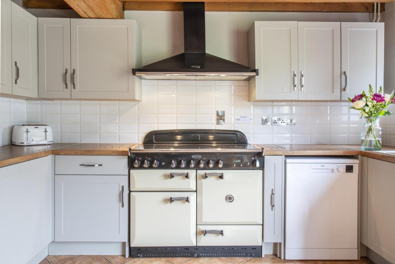 Somersal Cottages Ашбърн Екстериор снимка