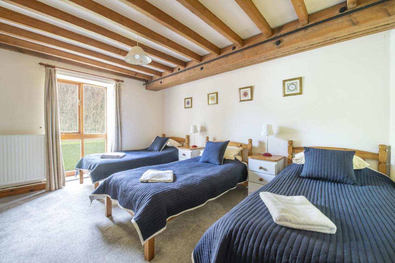 Somersal Cottages Ашбърн Екстериор снимка