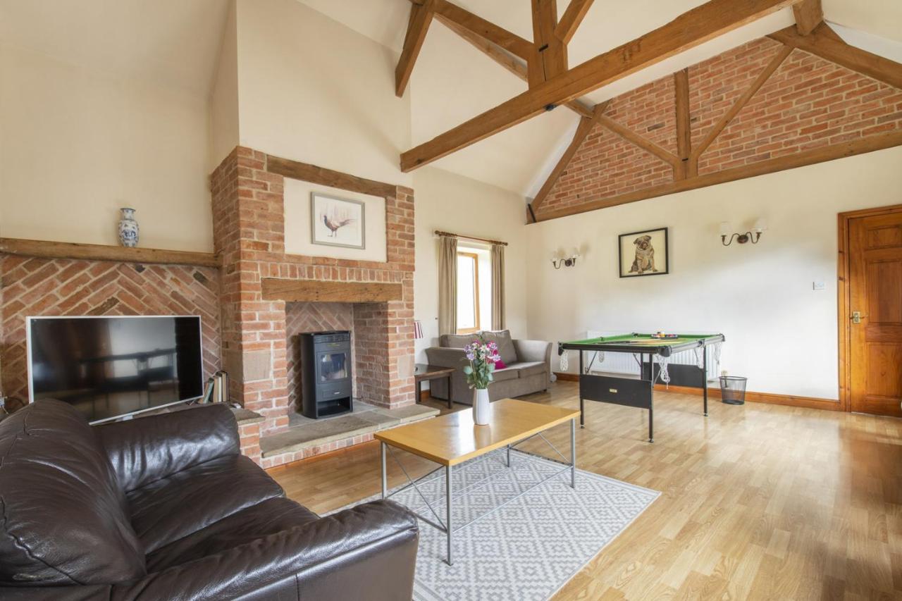 Somersal Cottages Ашбърн Екстериор снимка